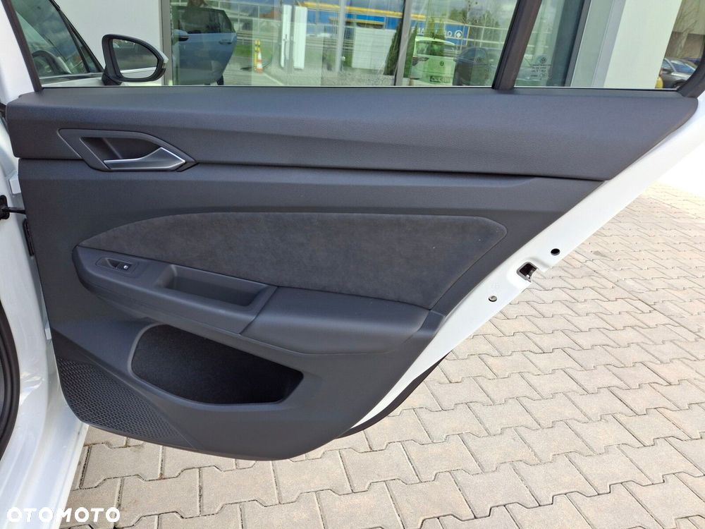 Volkswagen Golf Variant - 21