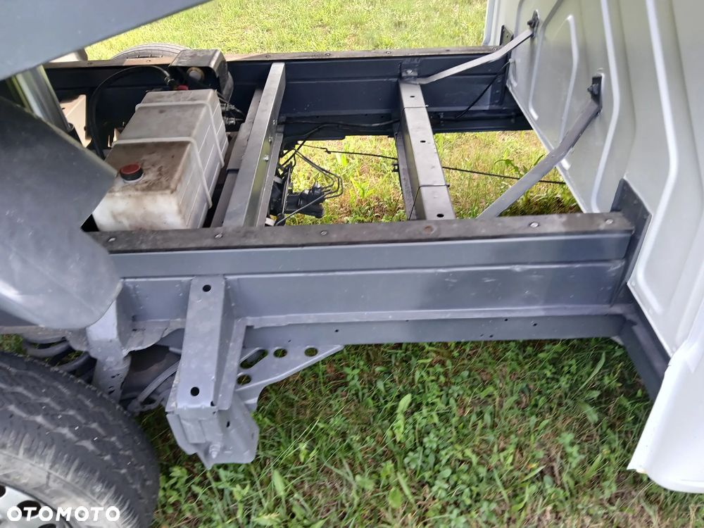 Volkswagen Transporter - 8