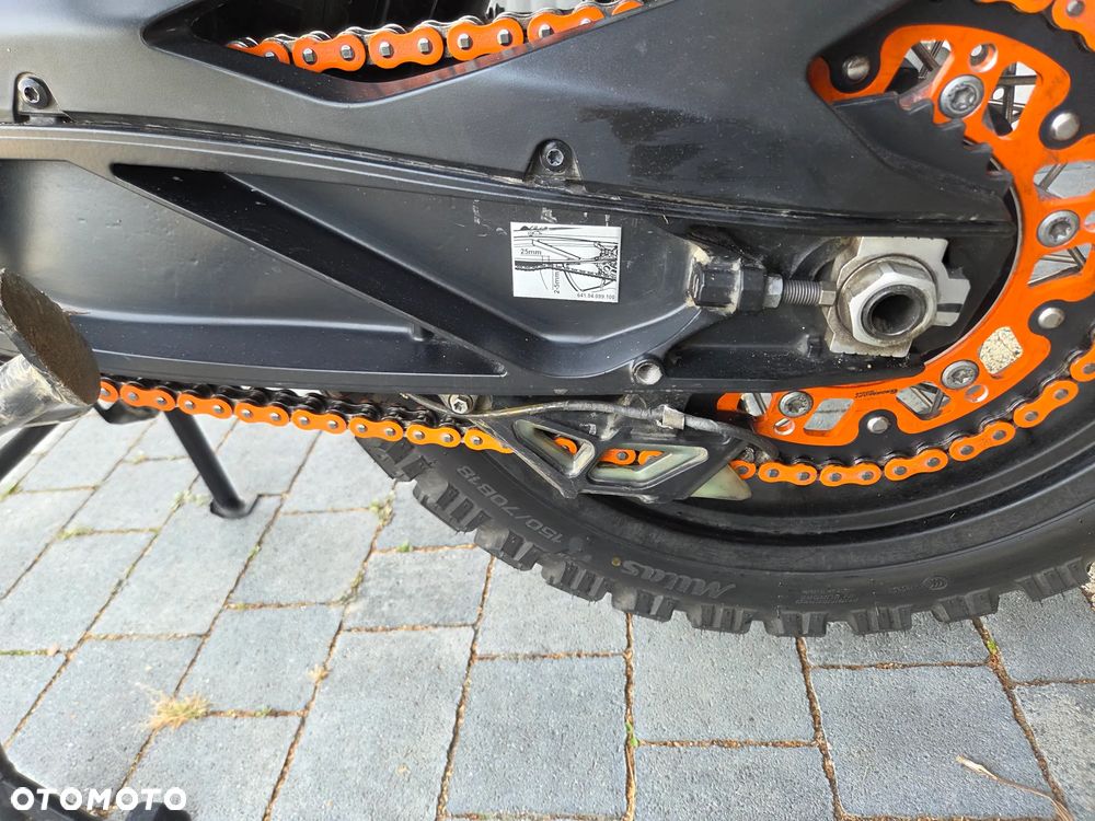 KTM Adventure 890 - 16