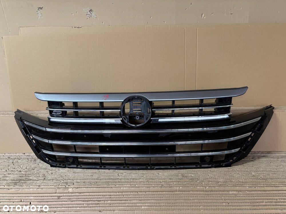 VW Arteon lift  R-Line Atrapa ,Grill - 3