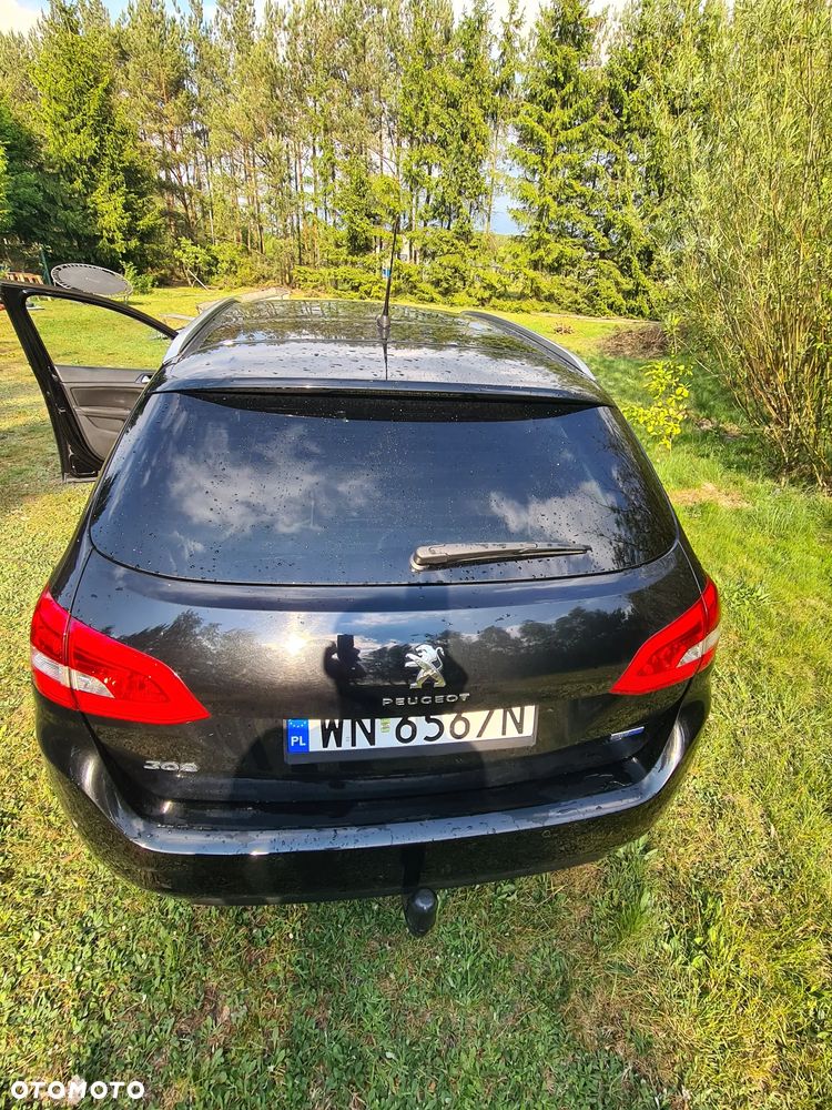 Peugeot 308 1.6 BlueHDi Allure S&S - 18