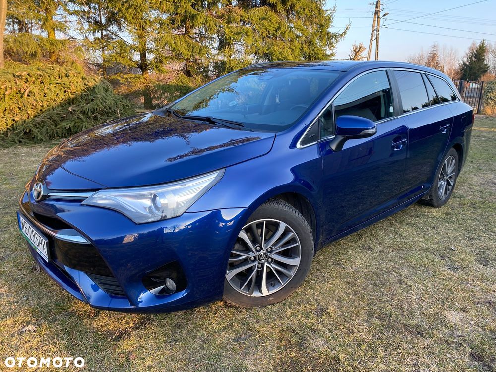 Toyota Avensis 1.8 Premium - 1