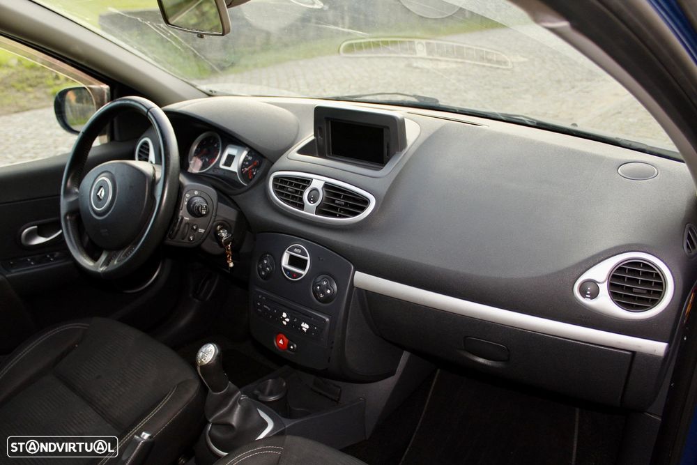 Renault Clio Break 1.5 dCi Dynamique S - 9