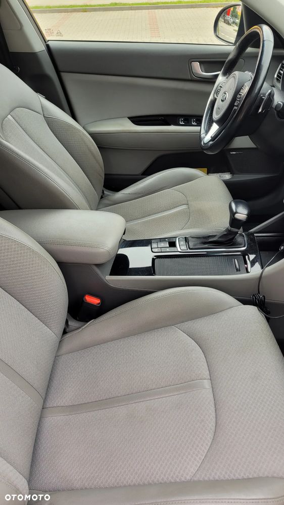 Kia Optima 1.7 CRDI L DCT - 11