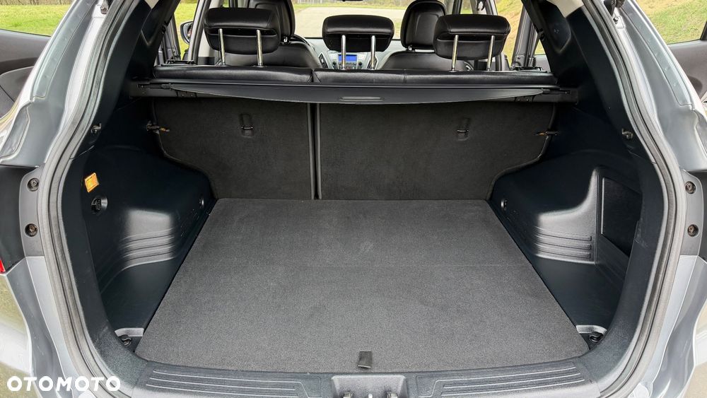 Hyundai ix35 1.6 2WD Fifa World Cup Edition - 32