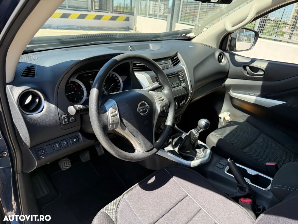 Nissan Navara Double Cab Visia - 11