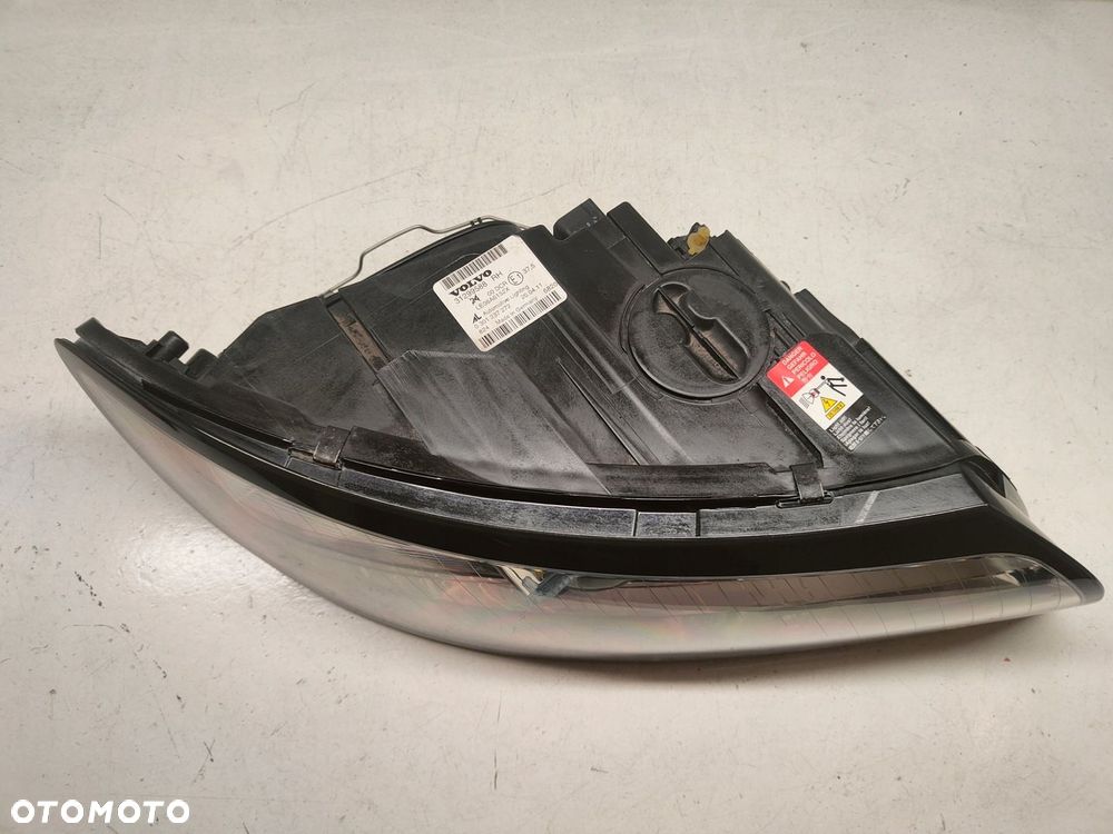 VOLVO S40 II V50 LIFT XENON LAMPA PRAWY PRZÓD 31299588 - 3