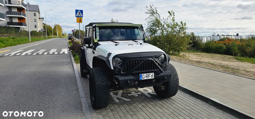 Jeep Wrangler 3.6 Unlim Sahara - 9
