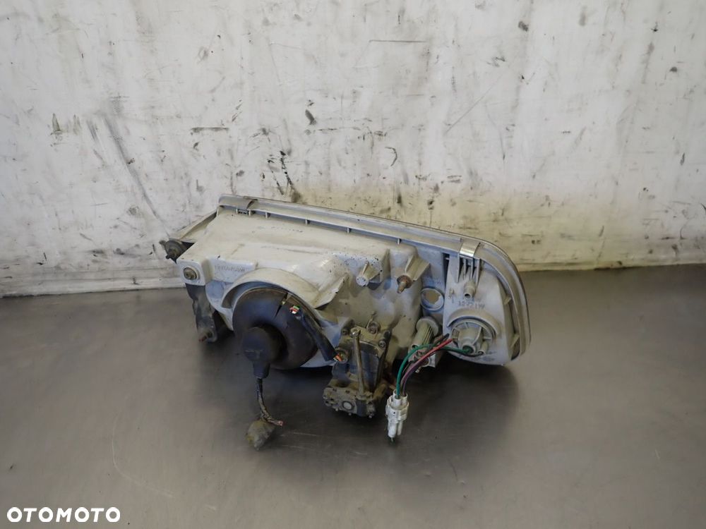LAMPA PRAWA PRZEDNIA SUZUKI VITARA I - 4