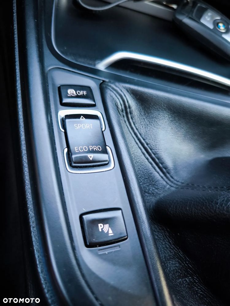BMW Seria 3 316d Modern Line - 16