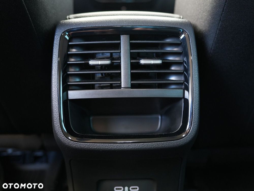 Skoda Octavia 1.5 TSI mHEV Drive Selection DSG - 39