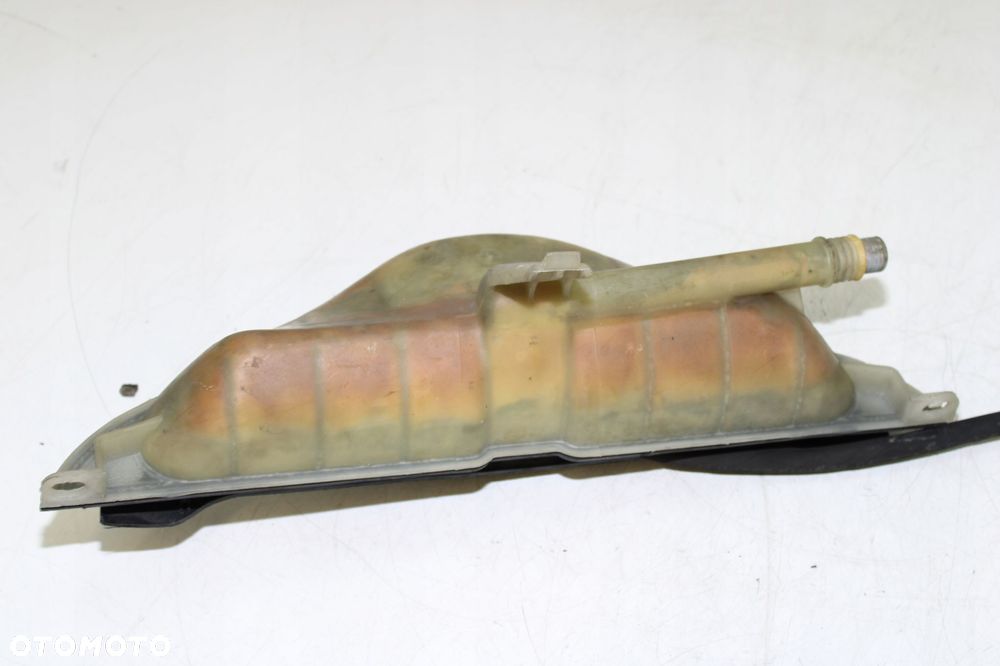 ZBIORNICZEK WYRÓWNAWCZY PŁYNU WODY BMW E32 E34 M30 M70 - 6