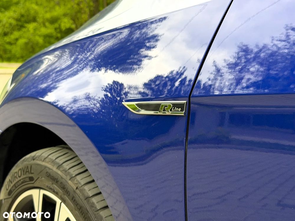 Volkswagen Golf 2.0 TDI SCR DSG R-Line - 12