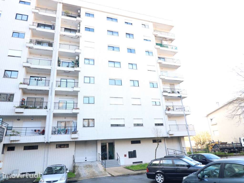 Venda Apartamento T2 Mobilado e Equipado em Lomar, Braga - Grande imagem: 2/24