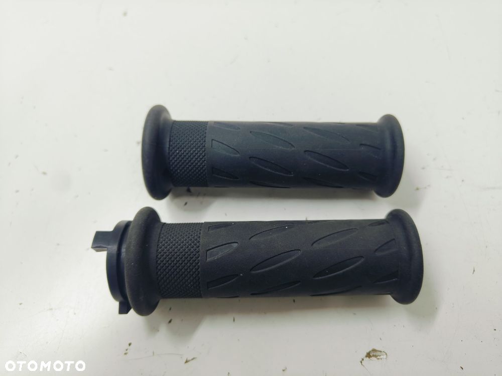 Manetki Triumph Bonneville Komplet - 1