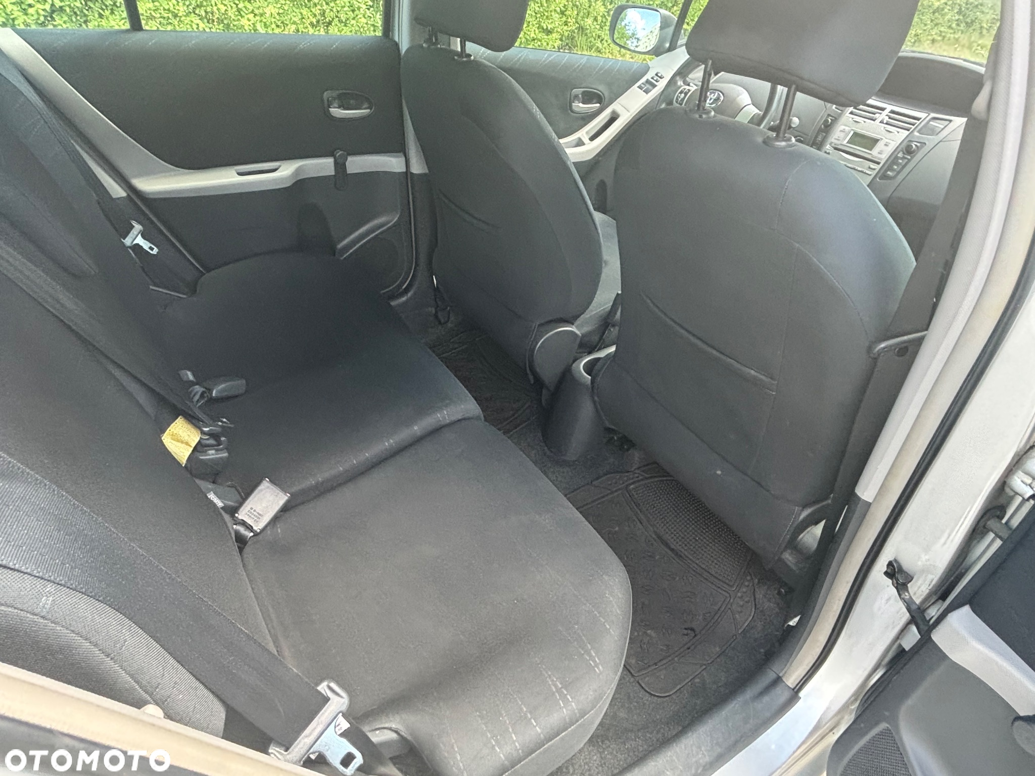 Toyota Yaris 1.3 - 14