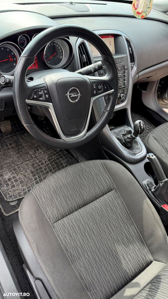 Opel Astra 1.4 Turbo ECOTEC Selection - 8