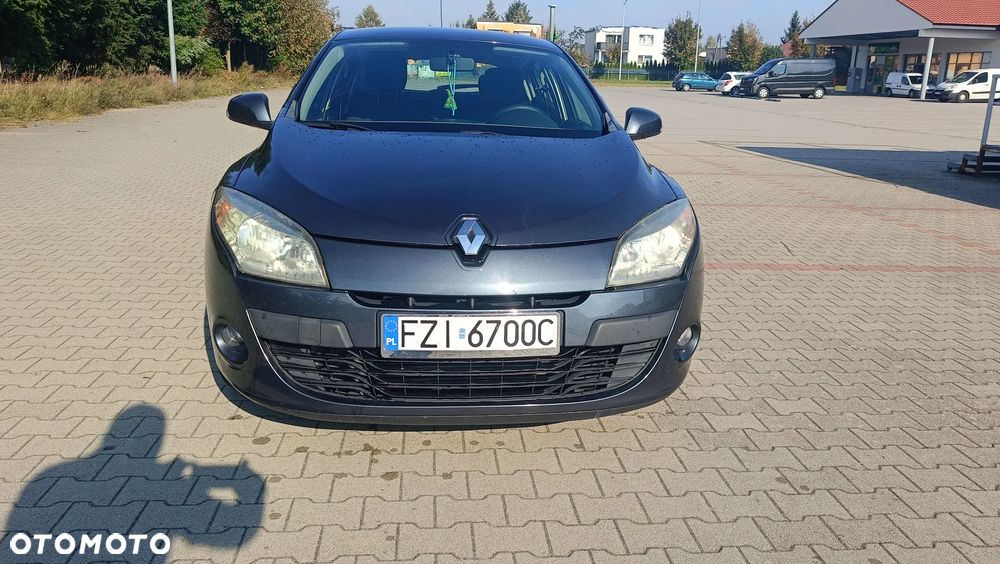 Renault Megane 2011 photo 3