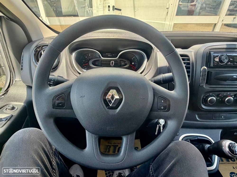 Renault Trafic 2.0 dCi L1H1 1.0T - 11
