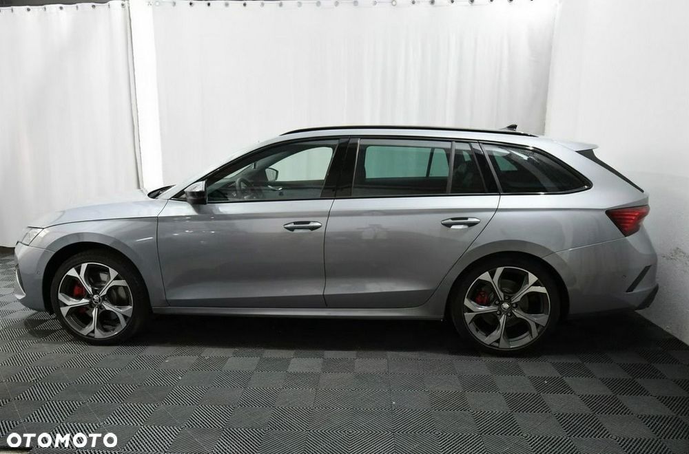 Skoda Octavia 2.0 TSI RS DSG - 2