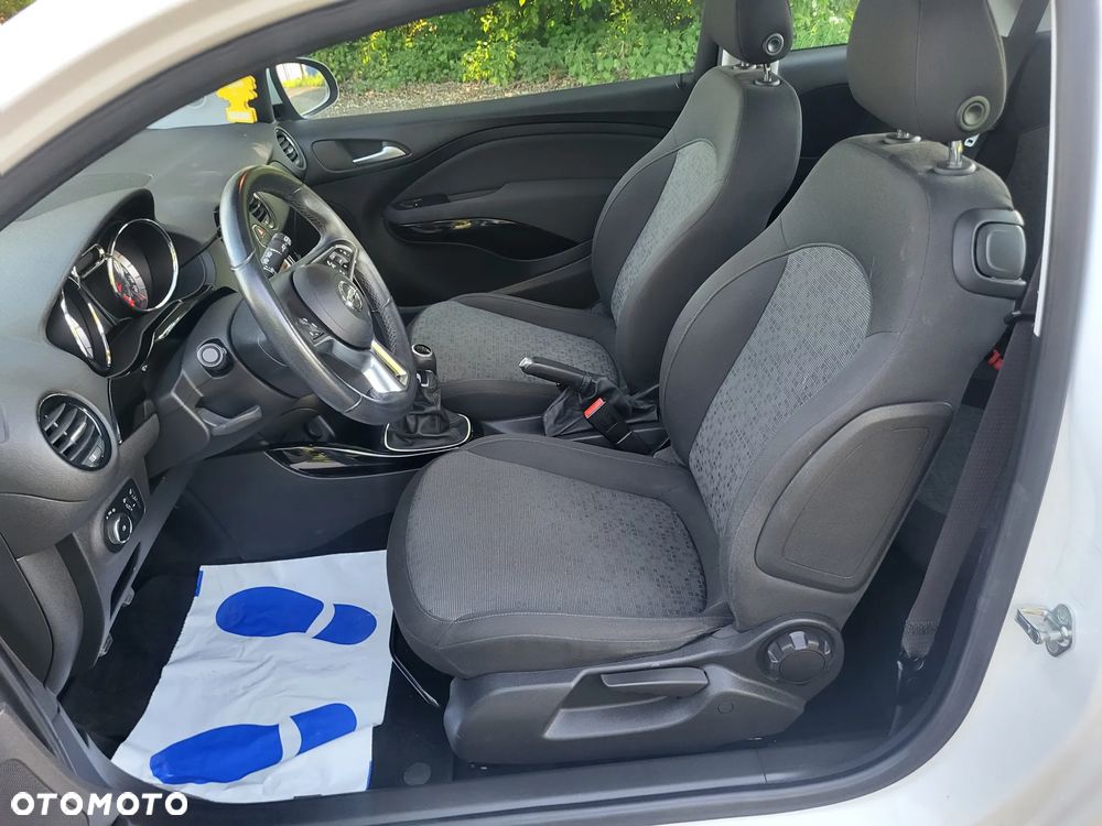 Opel Adam 1.2 White Link - 11