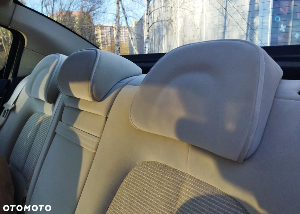 Peugeot 407 2.0 Premium - 21