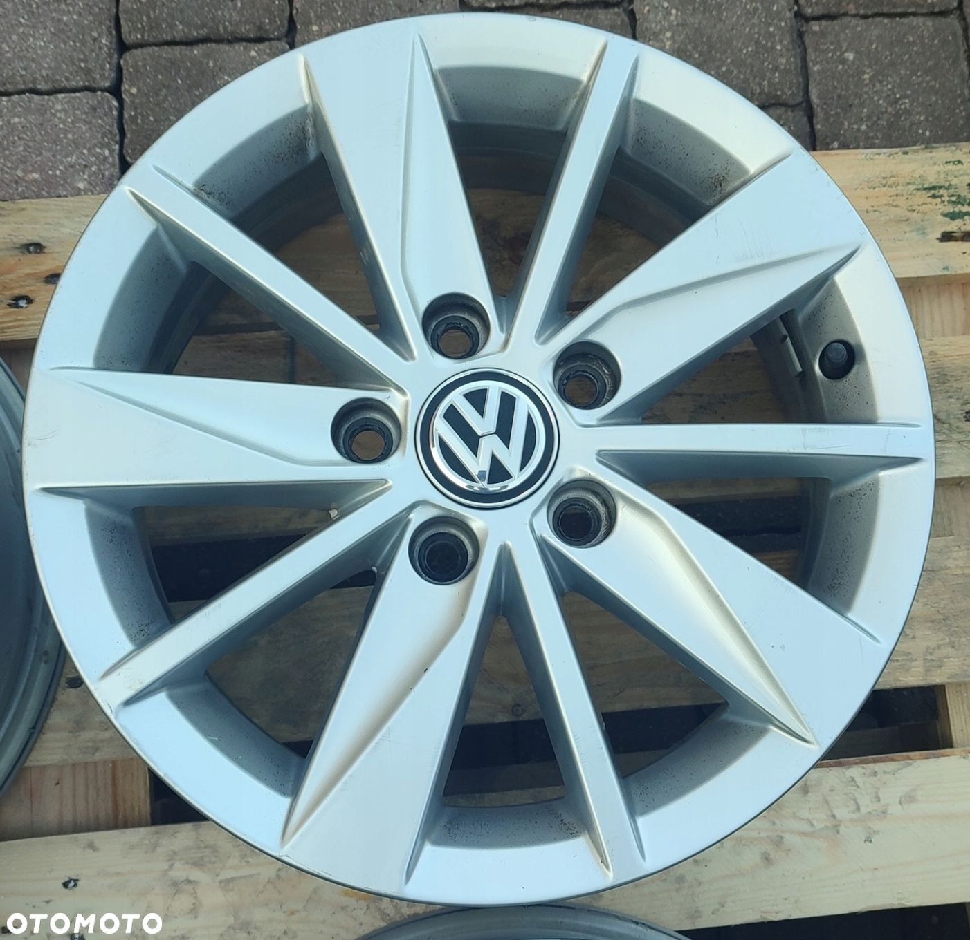 Felgi Aluminiowe Oryg. Vw Golf VII Touran15 Cali 6Jx15 Et43 5x112 Ø57,1mm - 4