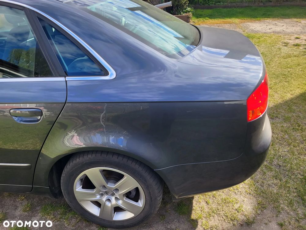 Audi A4 Limousine - 7