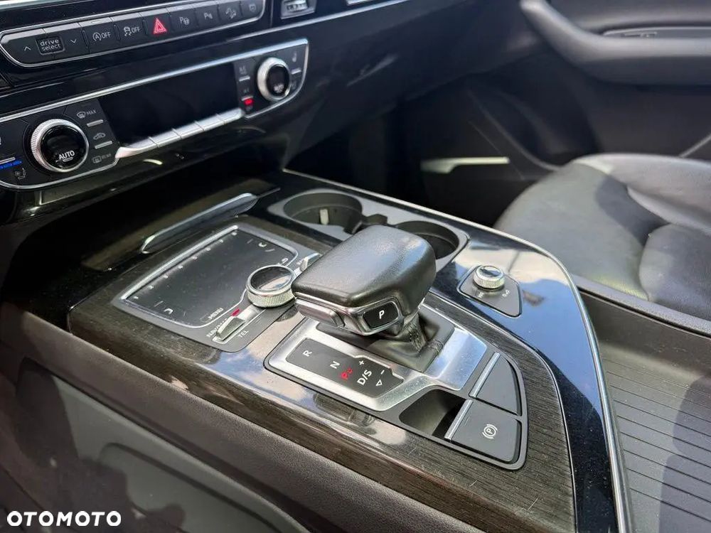 Audi Q7 3.0 TFSI Quattro Tiptr - 16