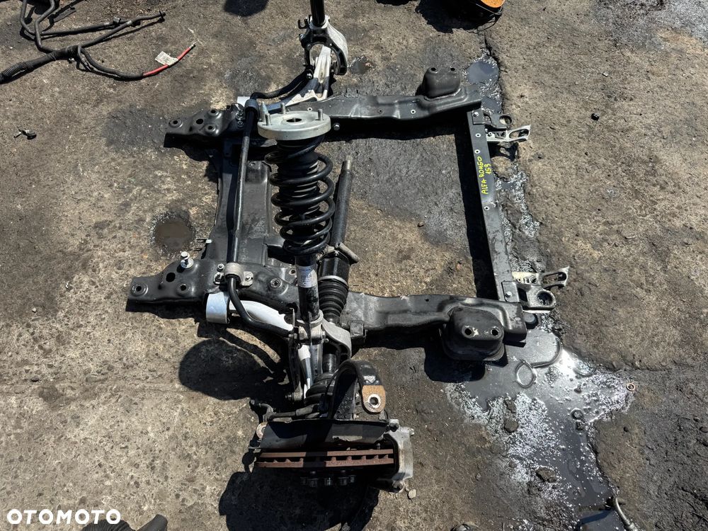 Zawieszenie sanki mcpherson zwrotnica Alfa Romeo 159 2.4 JTD - 2