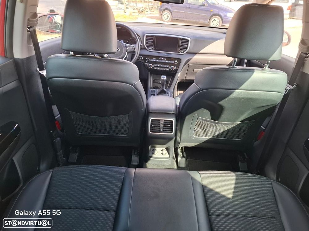 Kia Sportage 1.6 CRDI ISG MHEV Tech - 22