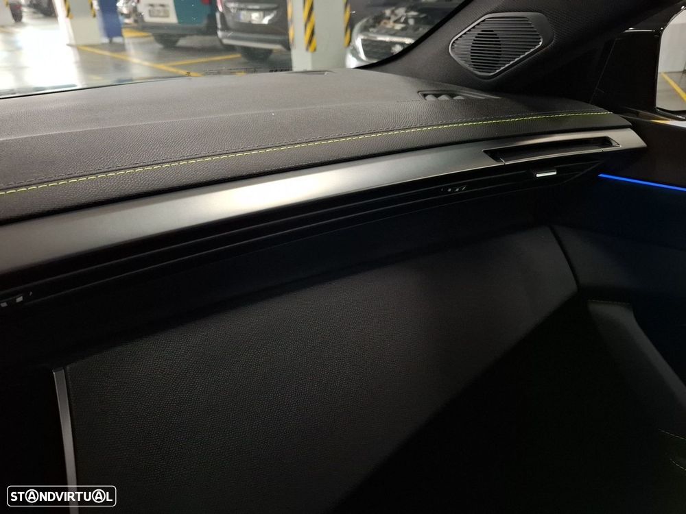 Peugeot 308 SW 1.2 Hybrid GT e-DCS6 - 29