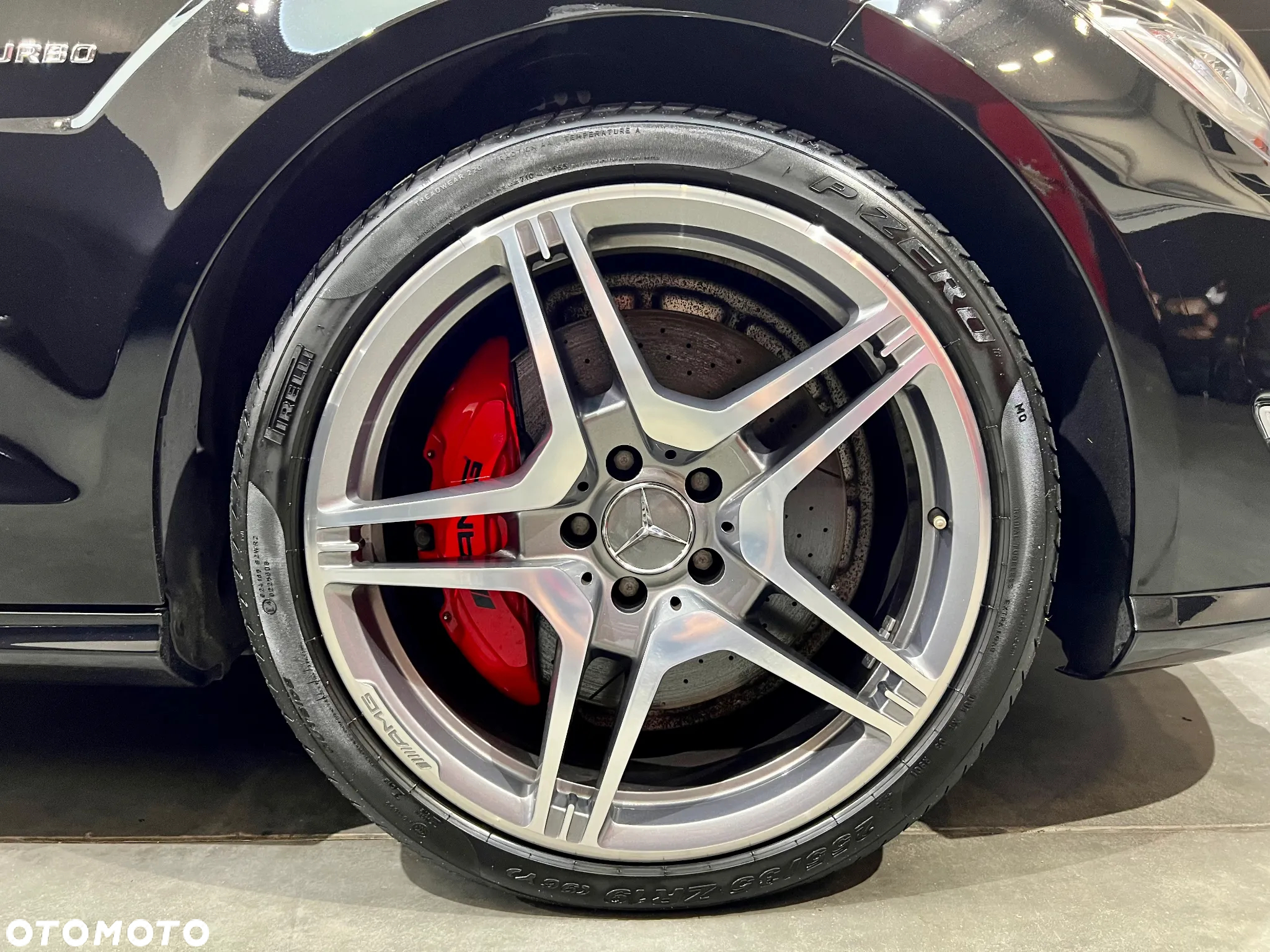 Mercedes-Benz CLS 63 AMG S 4-Matic - 32