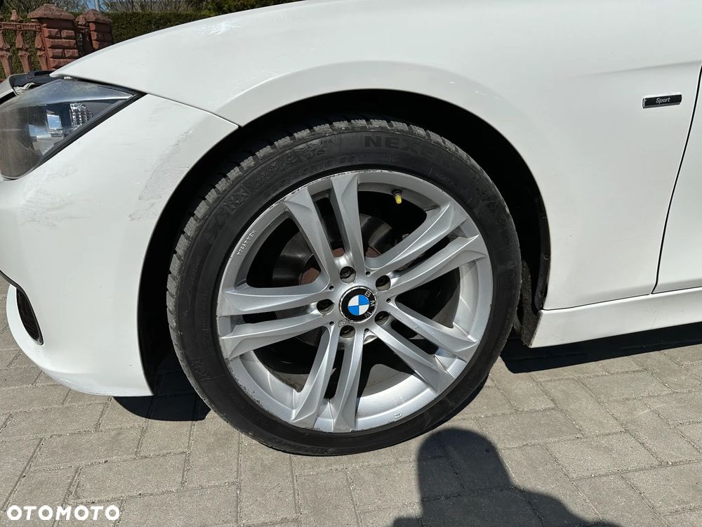 BMW Seria 3 - 32