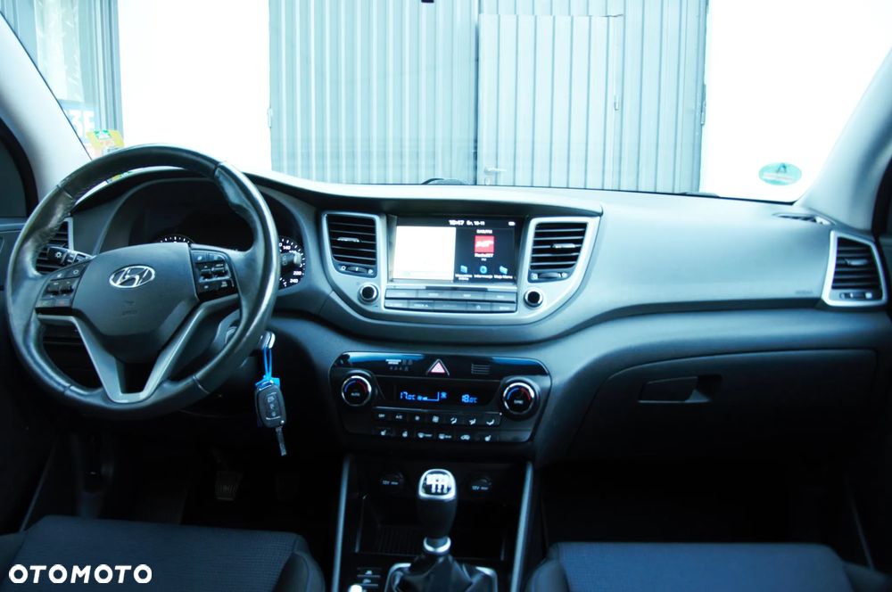 Hyundai Tucson 2.0 CRDI 2WD Style - 12