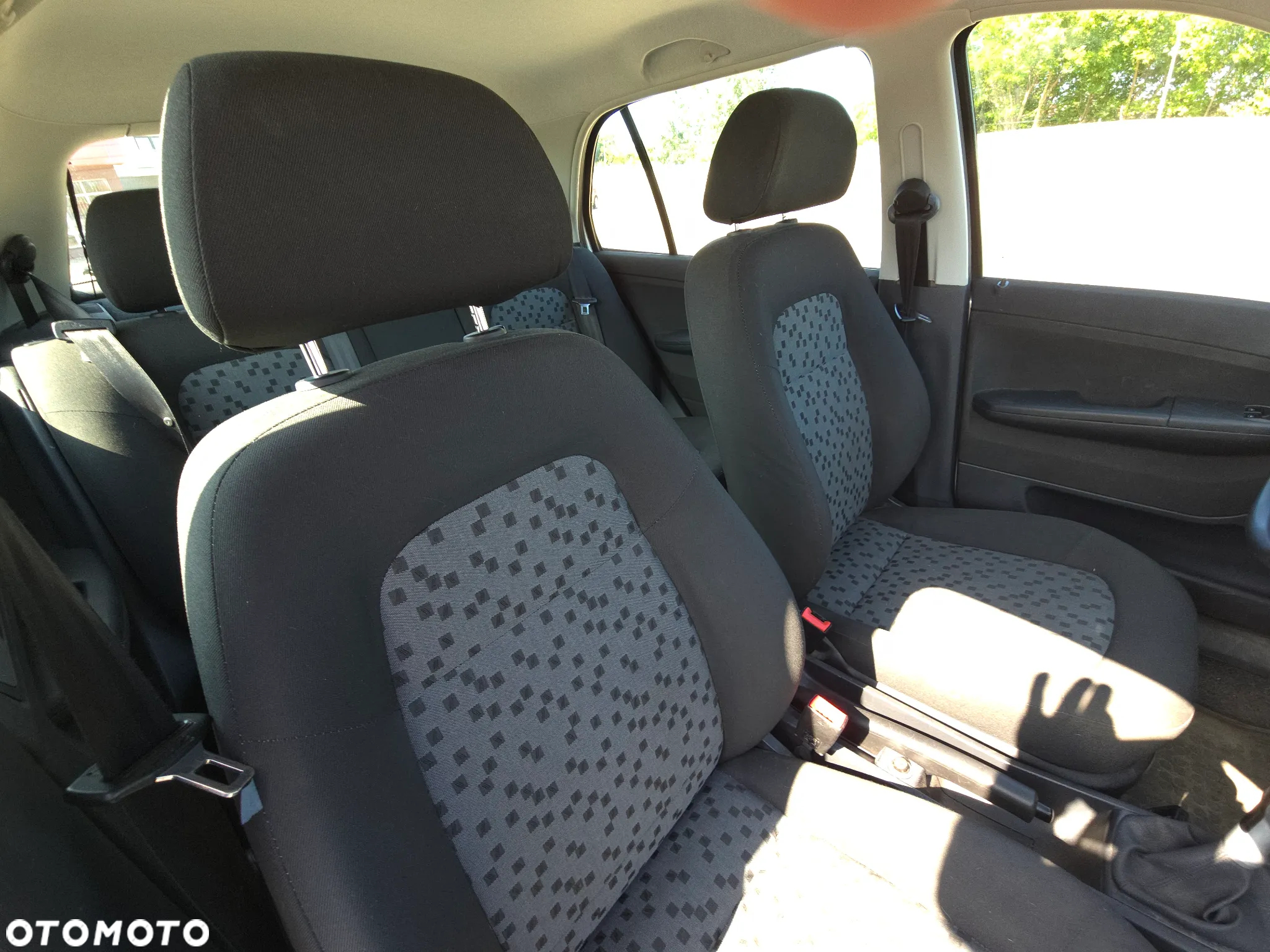 Skoda Fabia 1.2 HTP Ice Classic + - 14