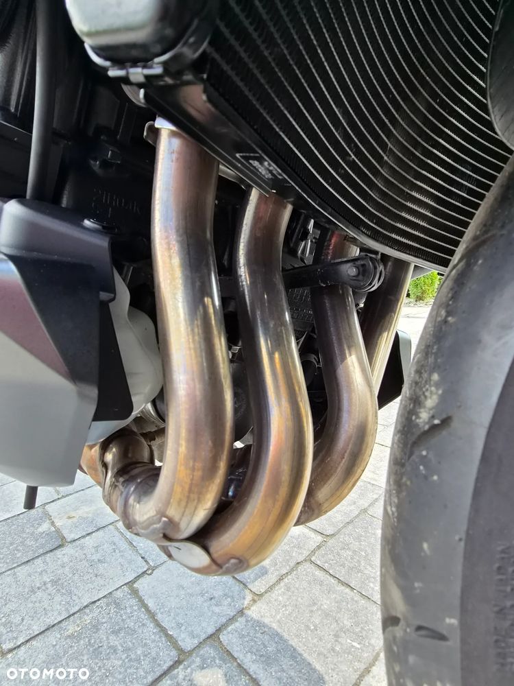 Suzuki GSX - 20