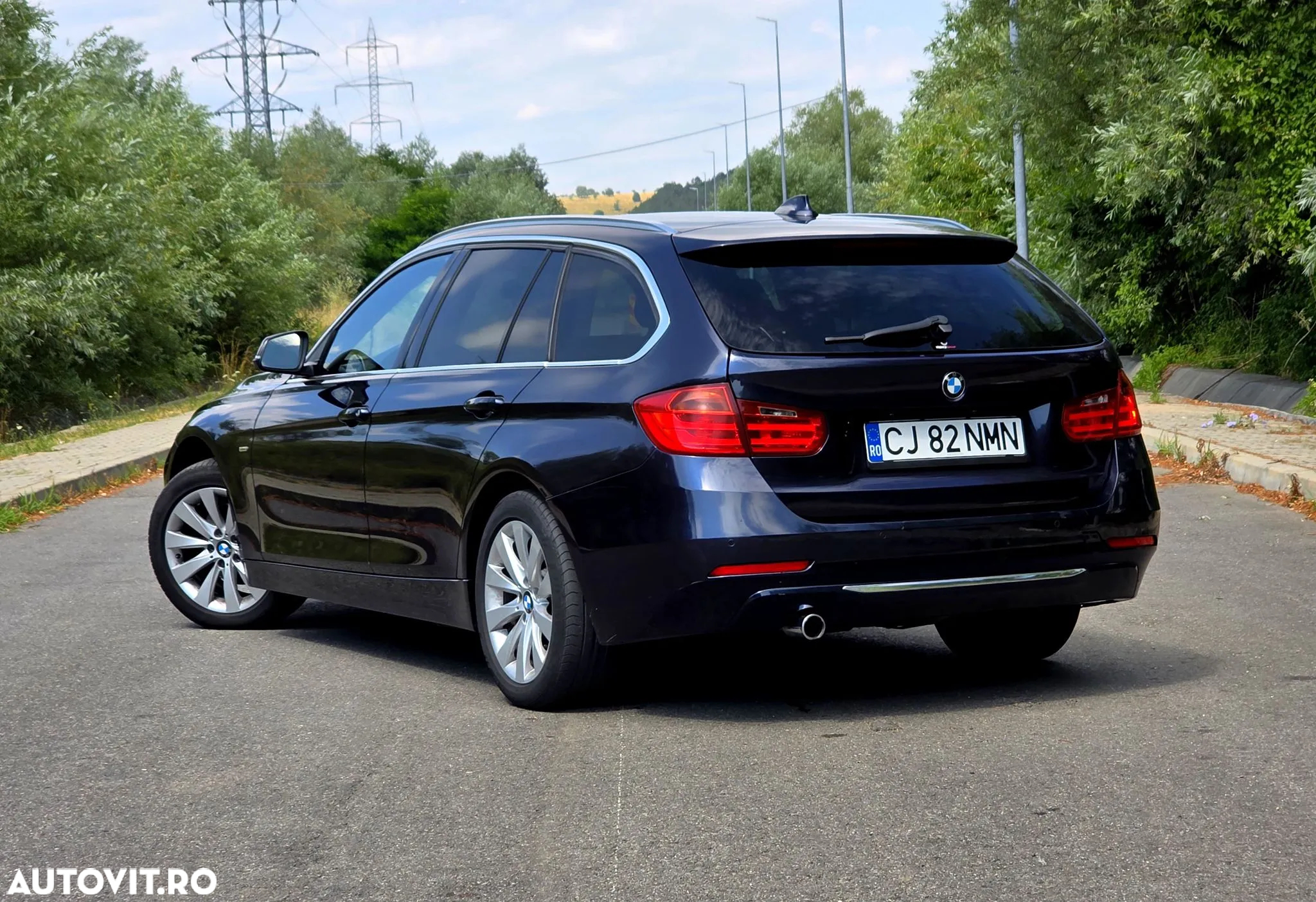 BMW Seria 3 320d Touring Aut. Luxury Line - 2