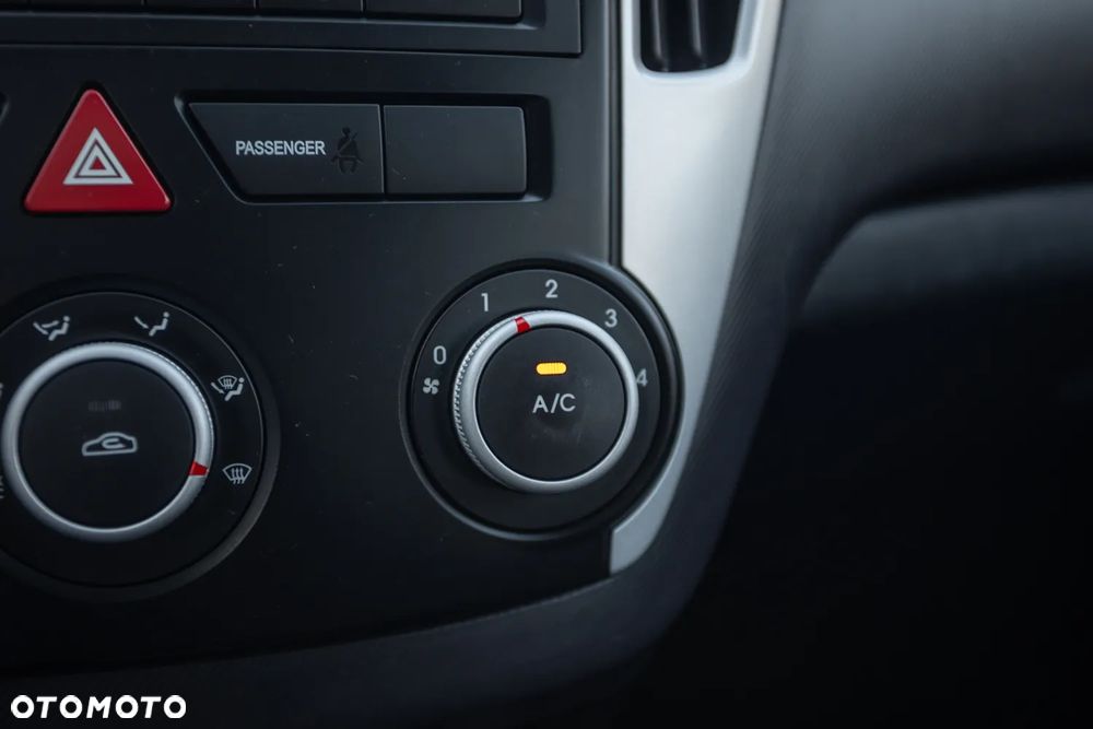 Kia Ceed - 29