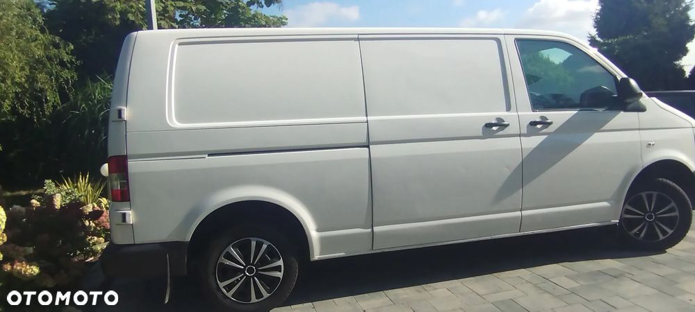 Volkswagen T5 - 16