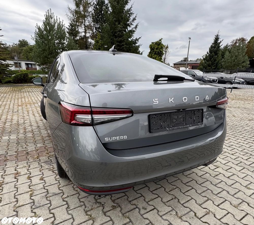Skoda Superb 2.0 TDI SCR Selection DSG - 4
