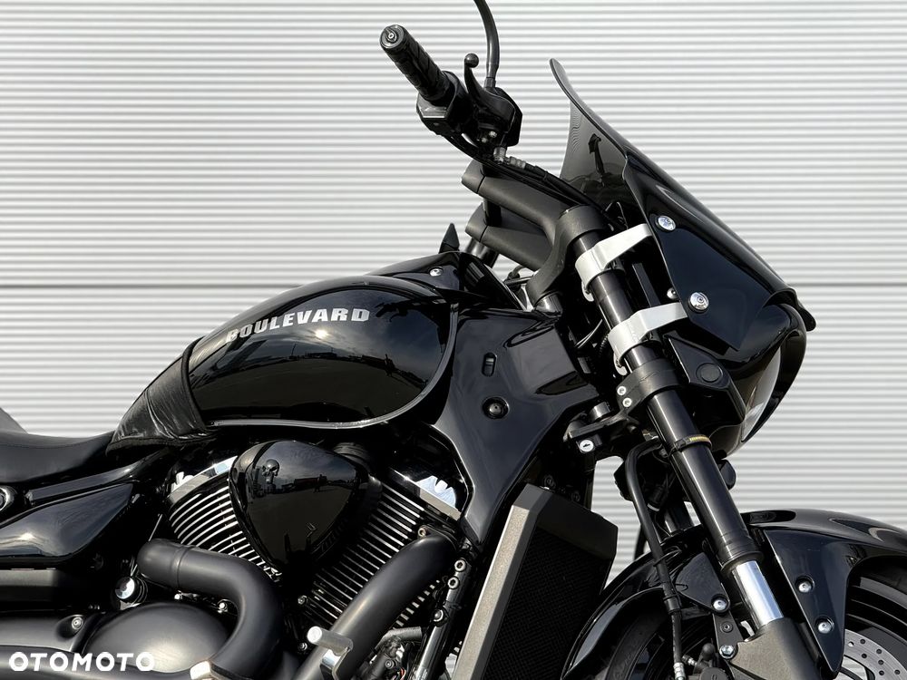 Suzuki Boulevard - 25