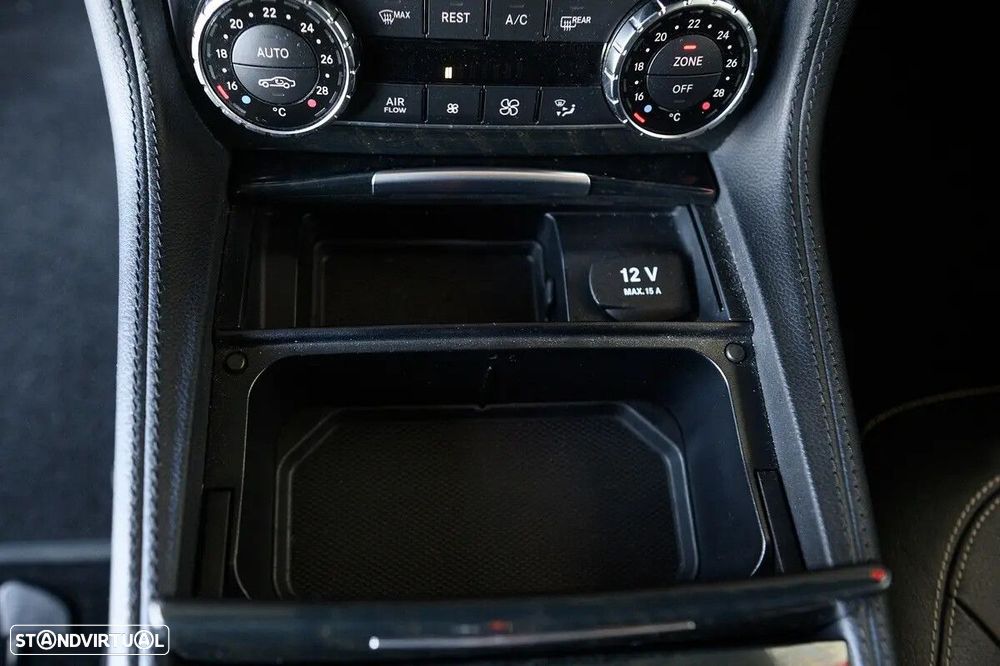 Mercedes-Benz CLS 350 - 53