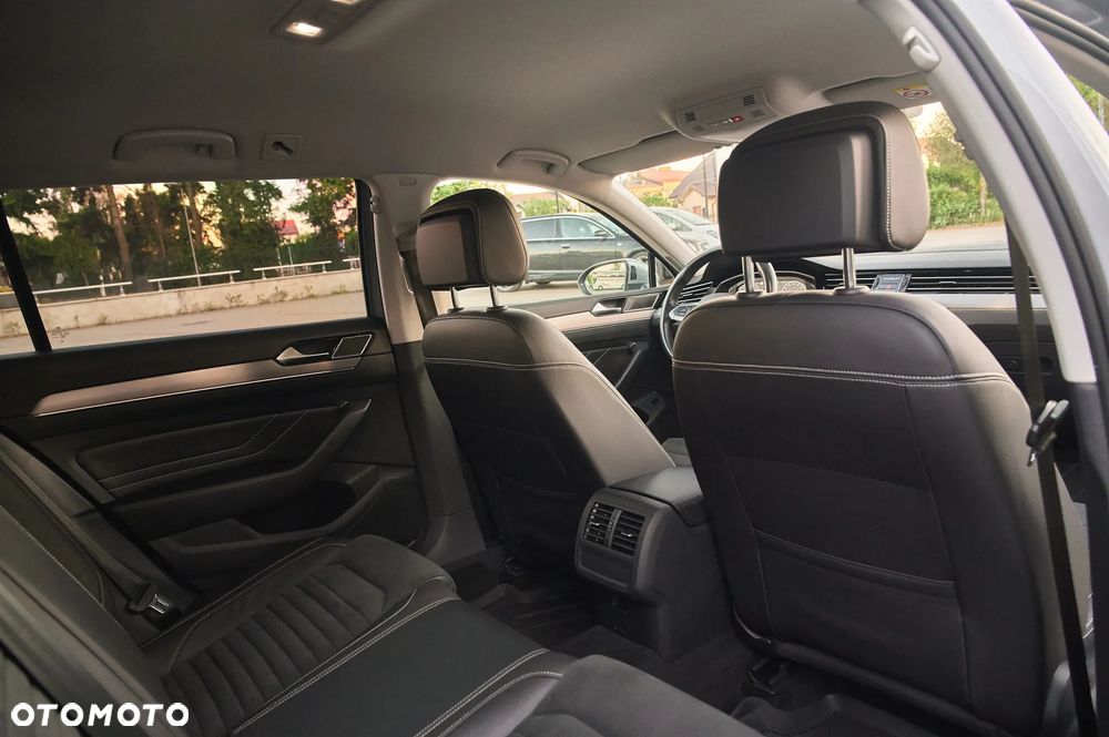 Volkswagen Passat - 27