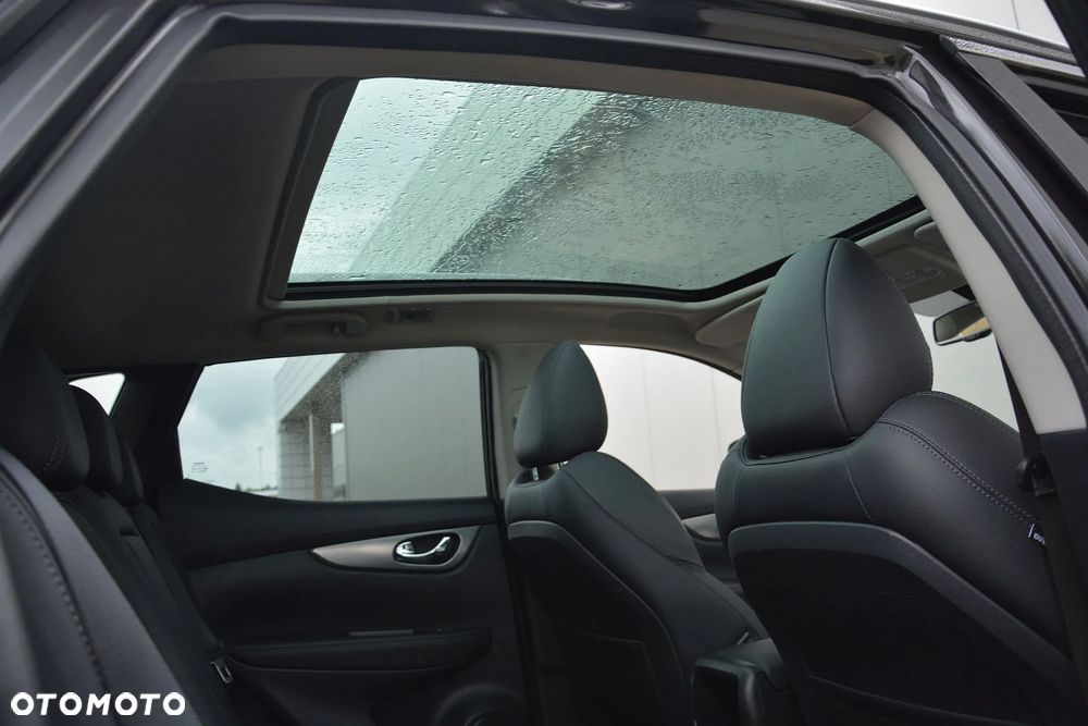 Nissan Qashqai 1.3 DIG-T TEKNA - 11