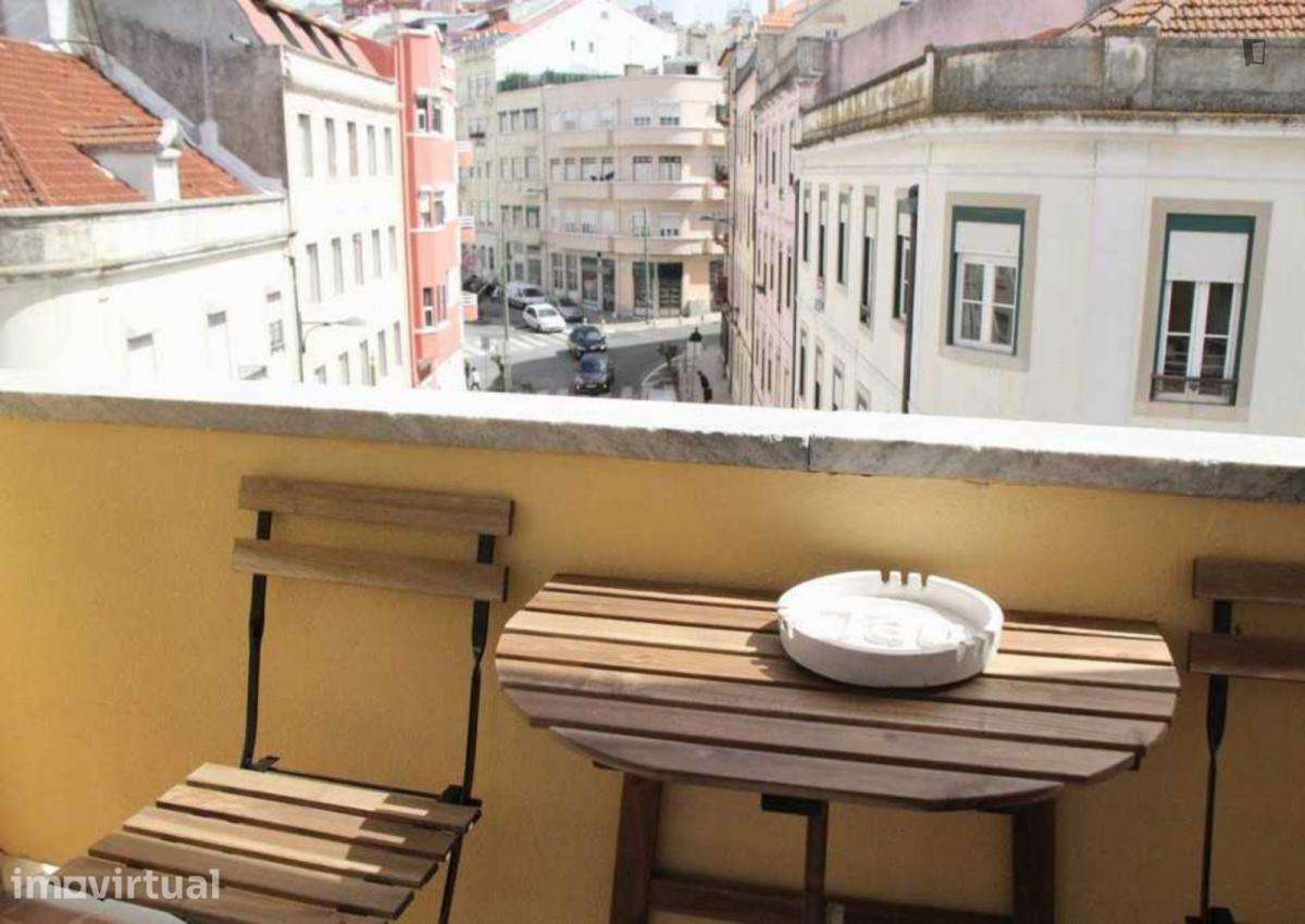 Quarto - localizado em Anjos Lisbon - Grande imagem: 2/40