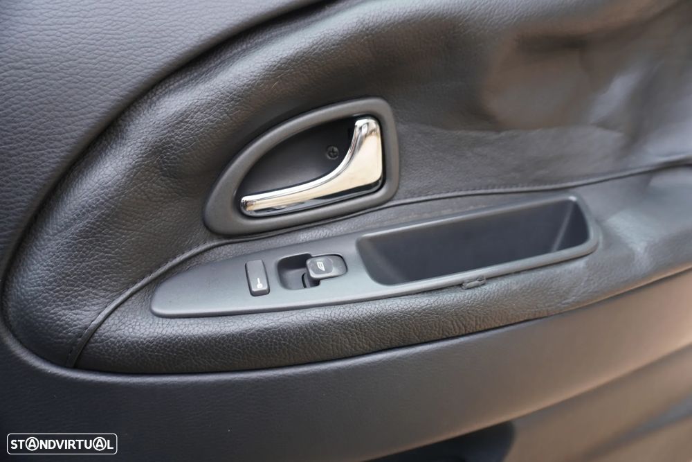 Volvo S40 1.9 D CR - 36