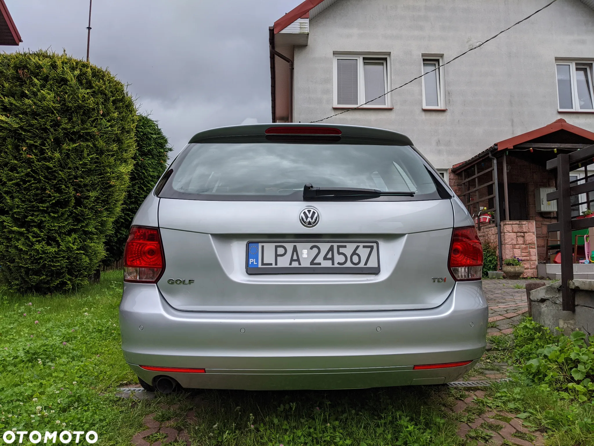 Volkswagen Golf - 6