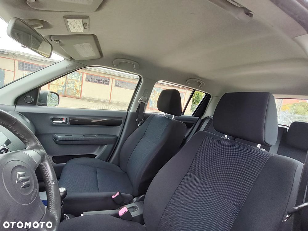 Suzuki Swift 1.3 Comfort dance - 23
