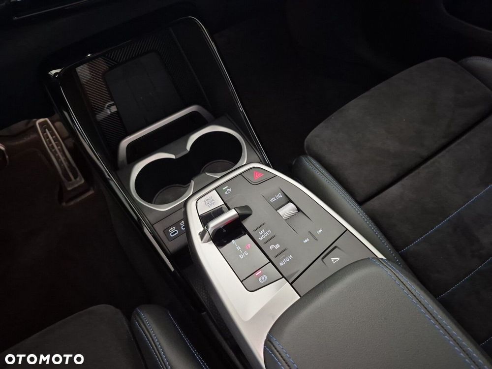 BMW X1 M35i xDrive - 17